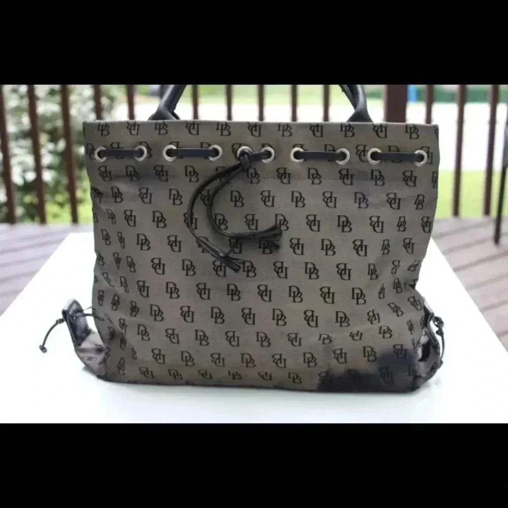 Dooney & Bourke tote bag - Picture 10 of 15